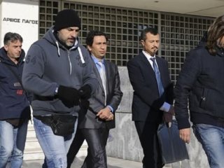 Yunanistan'daki 8 darbeci için Türkiye'den karar