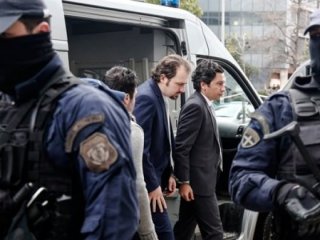 Darbeci askerlerden skandal istek!