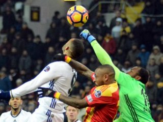 Fenerbahçe'ye bir darbe daha!
