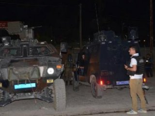 Cezaevine bombalı saldırı