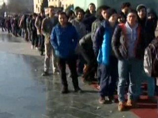 İstanbul'da gençlik oyun kuyruğunda!