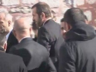 Saffet Sancaklı’nın en acı günü! Ayakta zor durdu