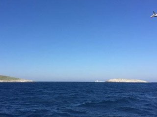 Yunan askerlerinin Kardak’ta tacizleri sürüyor