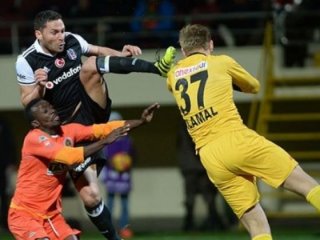 İmzalar atıldı! 2020'ye kadar Beşiktaş'ta!