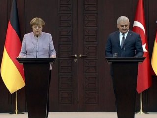 Merkel'den PKK sorusuna cevap