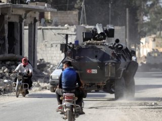 El Bab'da sıkışan DEAŞ su kanallarını kullanıyor