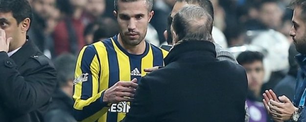 TFF, Robin van Persie için kararını verdi!