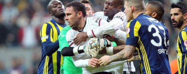 Tosic: Van Persie eşime küfür etti!