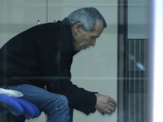 Torununu satarken yakalandı
