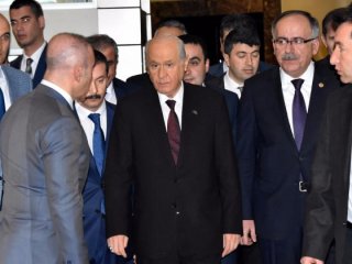 Bahçeli'den referandum çağrısı