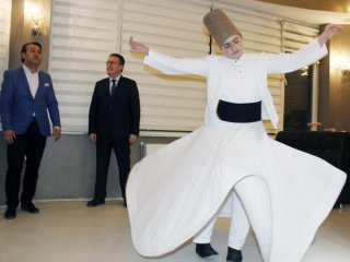 Eski AK Partili Vekilden referanduma ilahili destek!