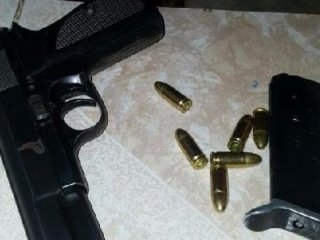 İzmir'de MİT operasyonu! Kıskıvrak yakalandılar