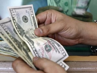 Dolar düşüyor, borsa yükseliyor