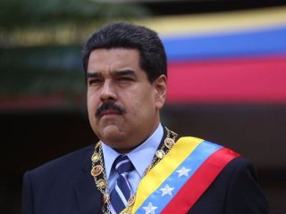 Maduro: CNN Venezuela'yı terk etsin