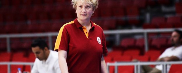 Galatasaraylı isme ülkesinde büyük onur!