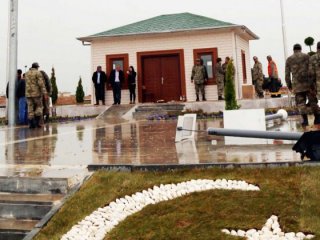 Süleyman Şah'a 16 yıldızlı türbe!