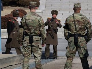 ABD ve Kuzey Kore askerleri karşı karşıya geldi