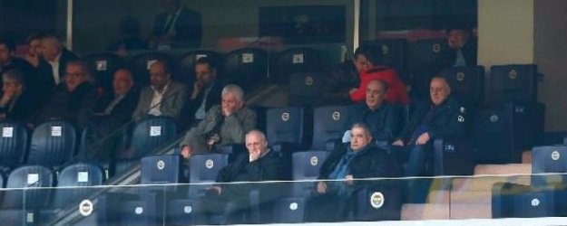 Maç bitti! Kadıköy'de ortalık karıştı