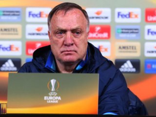 Advocaat: 'Ben böyle kulüp görmedim...'