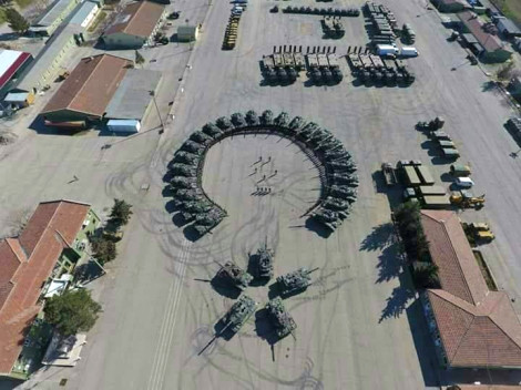 Silopi'de El Bab zaferine tanklı kutlama