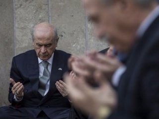 Bahçeli Yusuf Has Hacip'in duasıyla dua etti