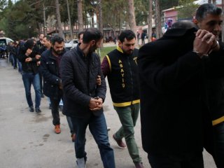 Dolandırıcı 'ordusu' yakalandı! Şoke eden savunma