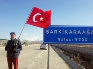 Rüyasında gördüğü Halisdemir’in mezarına yürüyor