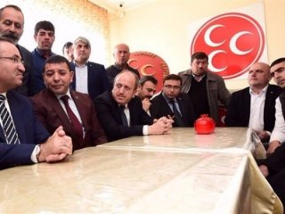 Bozdağ'dan MHP'ye sürpriz ziyaret