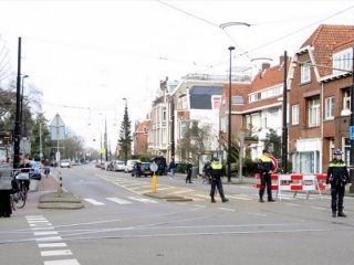 Hollanda'dan inanılmaz skandal! Yolu kestiler