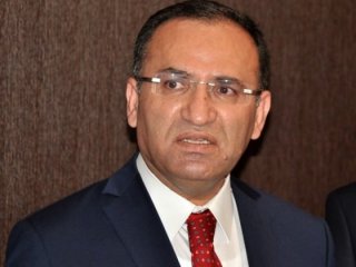 Hollanda kaç teröristi iade etti ?