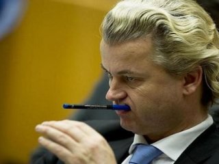 Türkiye düşmanı Wilders'in kuyruk acısı geçmiyor!