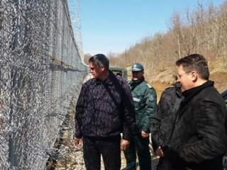 Türkiye sınırına 270 kilometrelik tel örgü