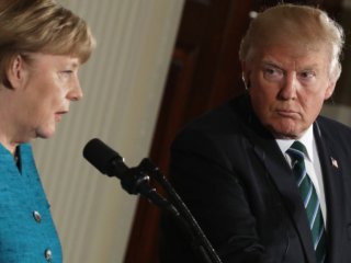 Trump, Merkel'in elini neden sıkmadı?