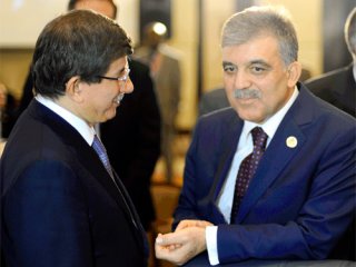 Gül ile Davutoğlu katılmadı