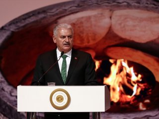 Başbakan Yıldırım Alevilere seslendi: Köklerimiz bir