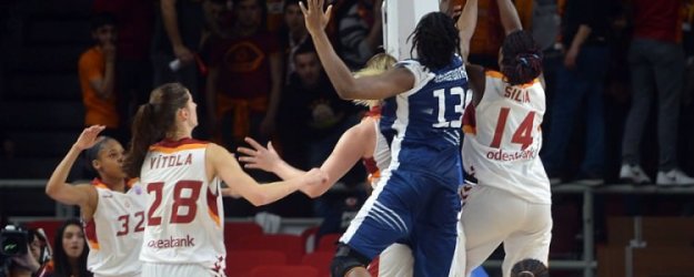 Türk derbisinde Galatasaray'a darbe!