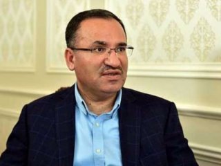 Bozdağ: Terörist başı Gülen kaçmak için...