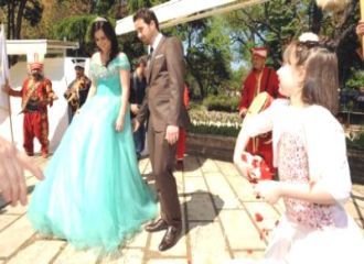 Osmanlı Hanedanı bu nişanda buluştu!