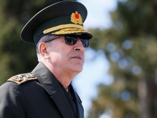 Uyuyan askerler Hulusi Paşa'ya yakalandı!