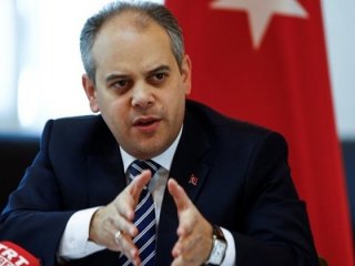 Bakan Kılıç'tan Baykal'a 'salon' cevabı