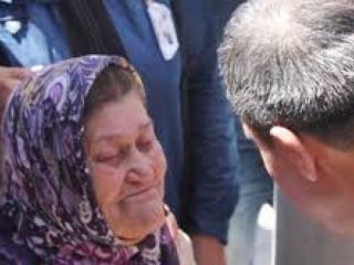 Şehit Ömer Halisdemir'in annesi vefat etti