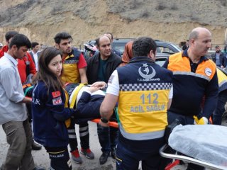 Bakan'ın konvoyunda kaza!