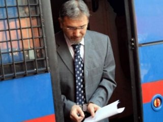 Adil Öksüz'ün kardeşine şok!