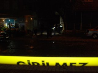 İstanbul'da silahlı çatışma! 1 polis yaralı