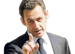 Kaddafi'den Sarkozy'e seçim yardımı