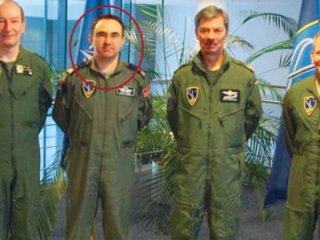 Hainin odasından çıkan kitaba bakın!