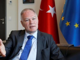 AB Bakanlığı Müsteşar Yardımcısı açıkladı: AB kapısında beklemeye devam