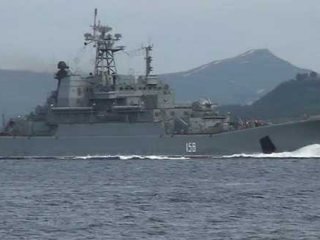 Rus savaş gemisi Suriye'ye doğru yola çıktı!