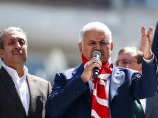 Başbakan Yıldırım İstanbul'dan rüzgar gibi geçti