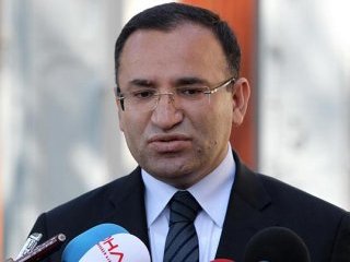 Adalet Bakanı Bozdağ oyunu kullandı